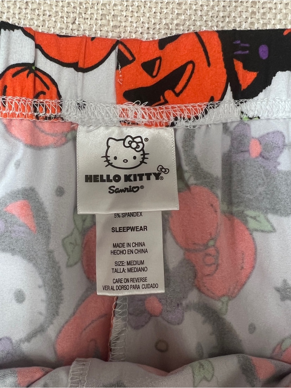 Hello Kitty Sanrio Halloween Pajama Pants Sz M - Picture 5 of 6